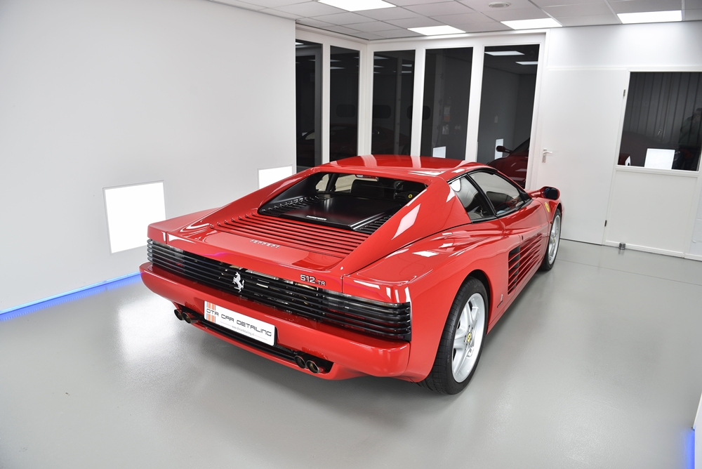 Ferrari 512 Testarossa - 04