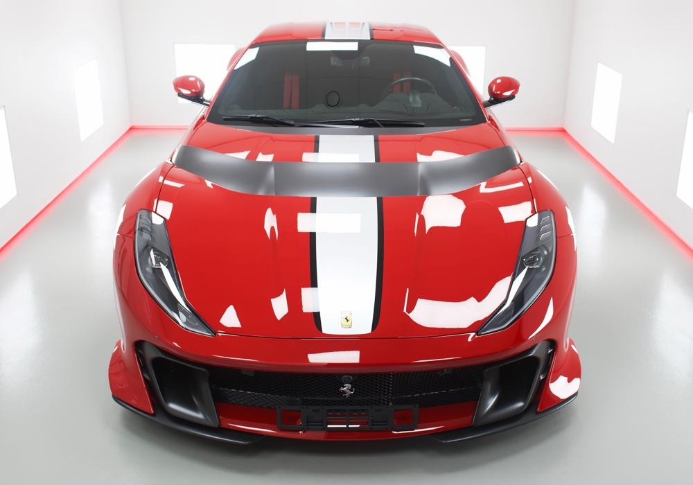 Ferrari 812 Competizione - 01