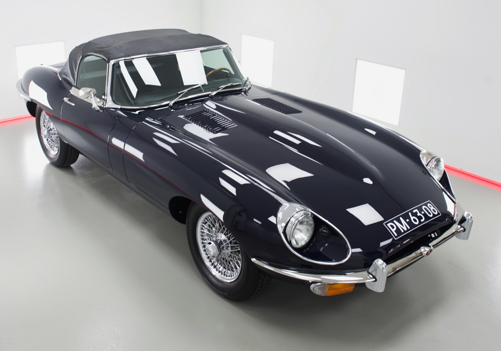 Jaguar E-type - 01