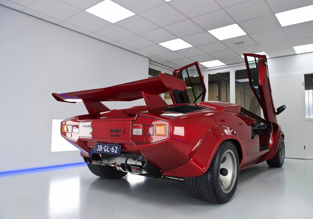 Lamborghini Countach 5000 v12 - 01