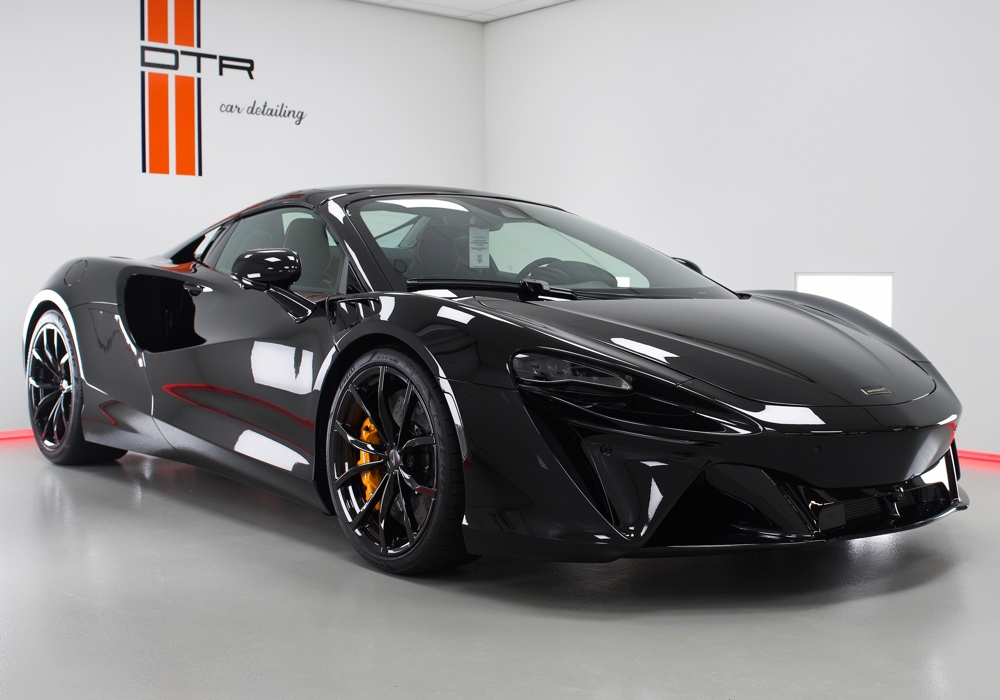McLaren Artura Spider - 01