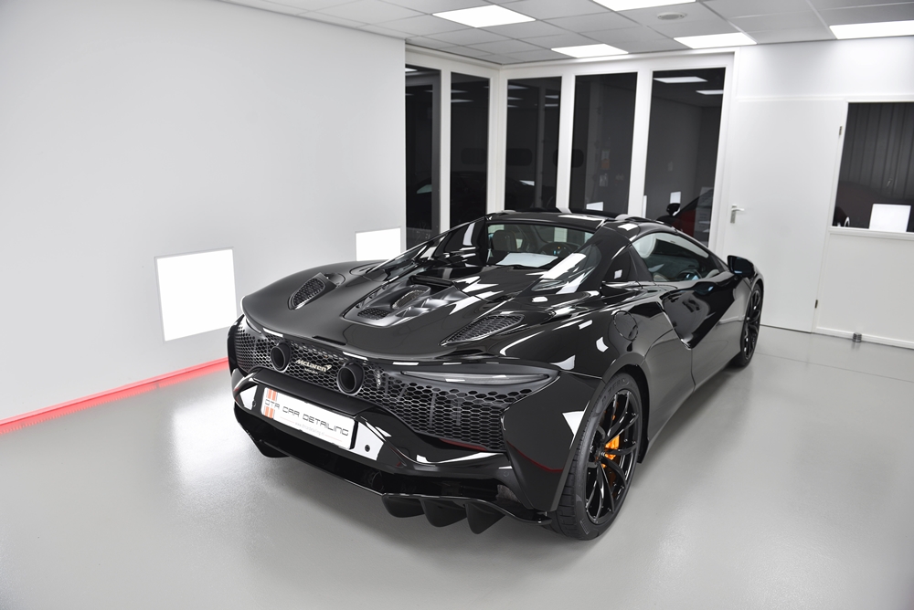 McLaren Artura Spider - 03