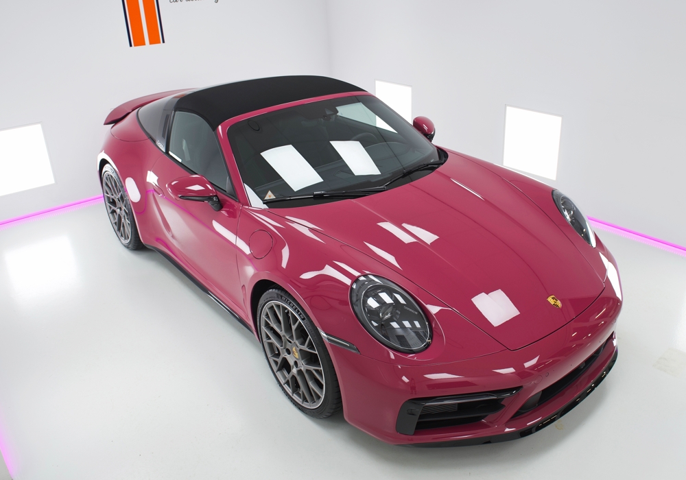 Porsche 911 Targa 4S Ruby Star Neo - 01