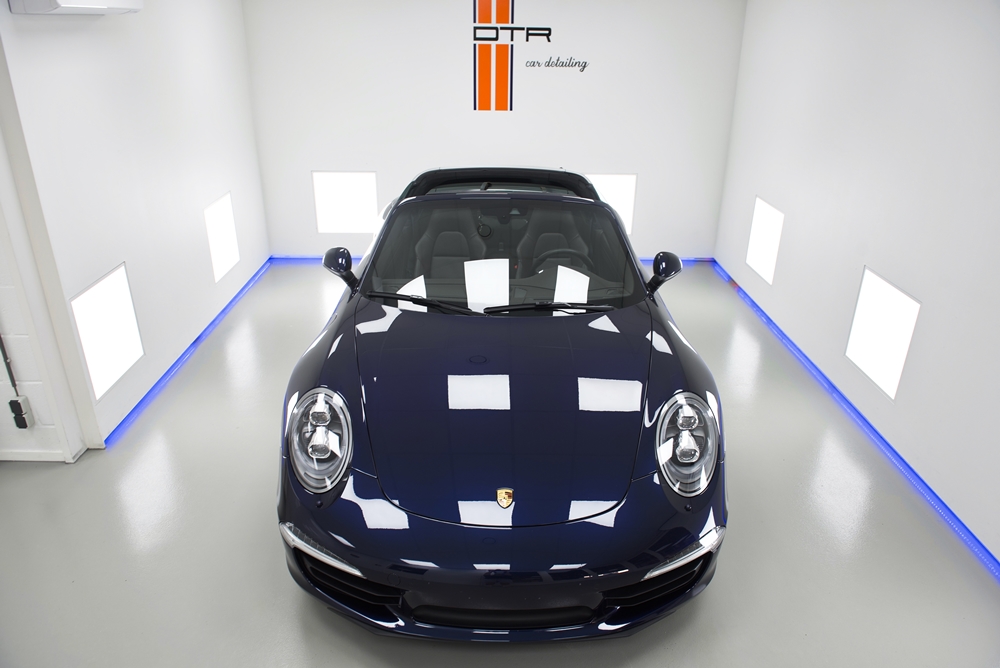 Porsche Targa Carrera 4s - 03
