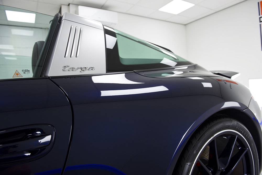 Porsche Targa Carrera 4s - 11